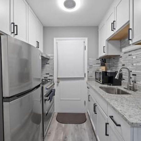 Urban Elegance Retreat In Downtown Rochester Zewnętrze zdjęcie
