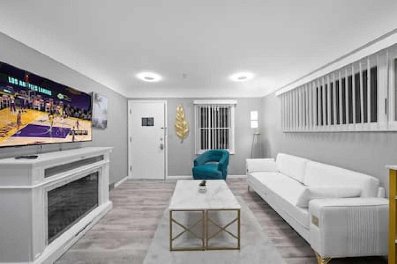 Urban Elegance Retreat In Downtown Rochester Zewnętrze zdjęcie